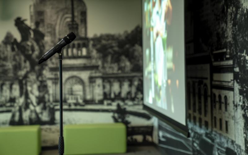 Impress your colleagues and clients, hold memorable workshops, or deliver a winning pitch in our fully-serviced meeting spaces.